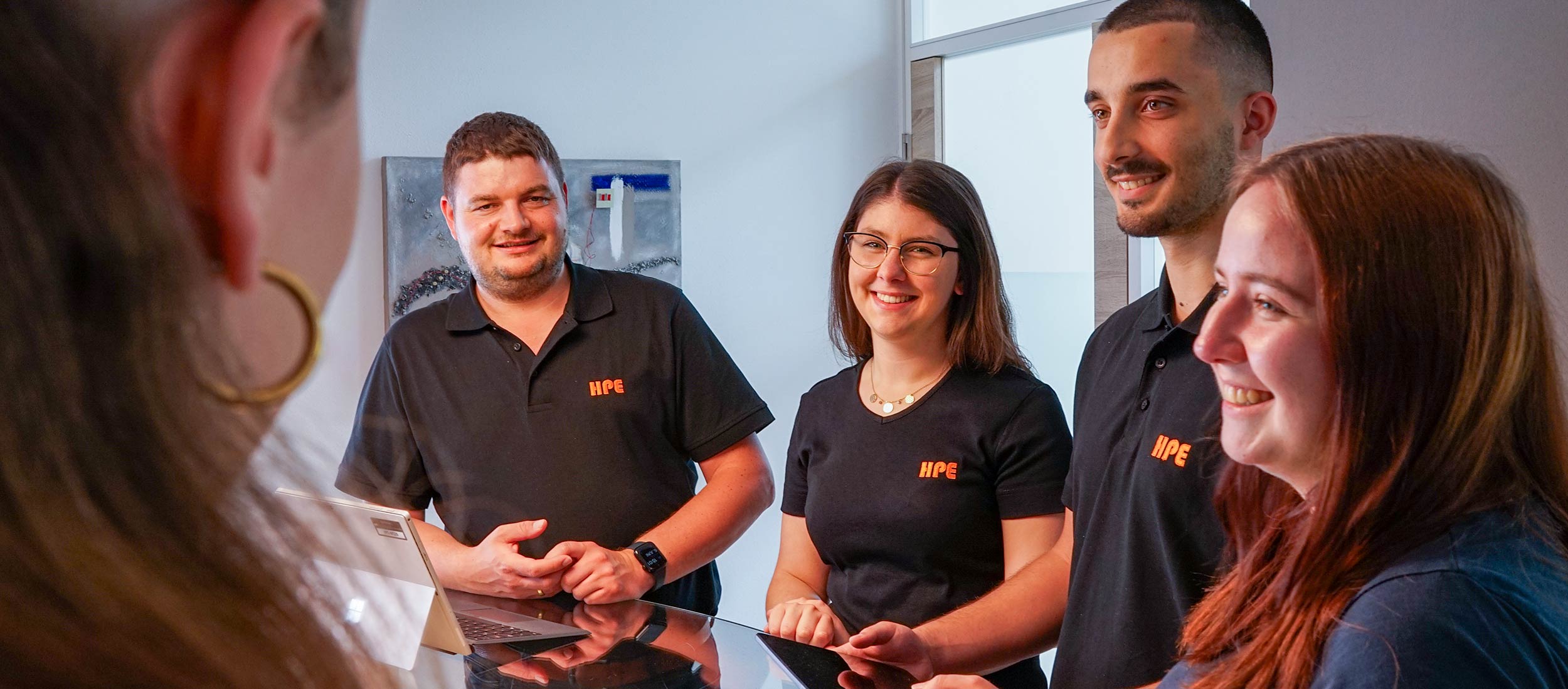 Gruppenfoto der HPE Azubis und Studierenden